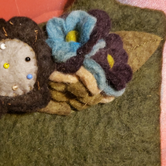 Tara Handknits - Picture 2 of 6